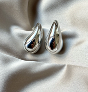 LIV EARRING - SILVER PLATED